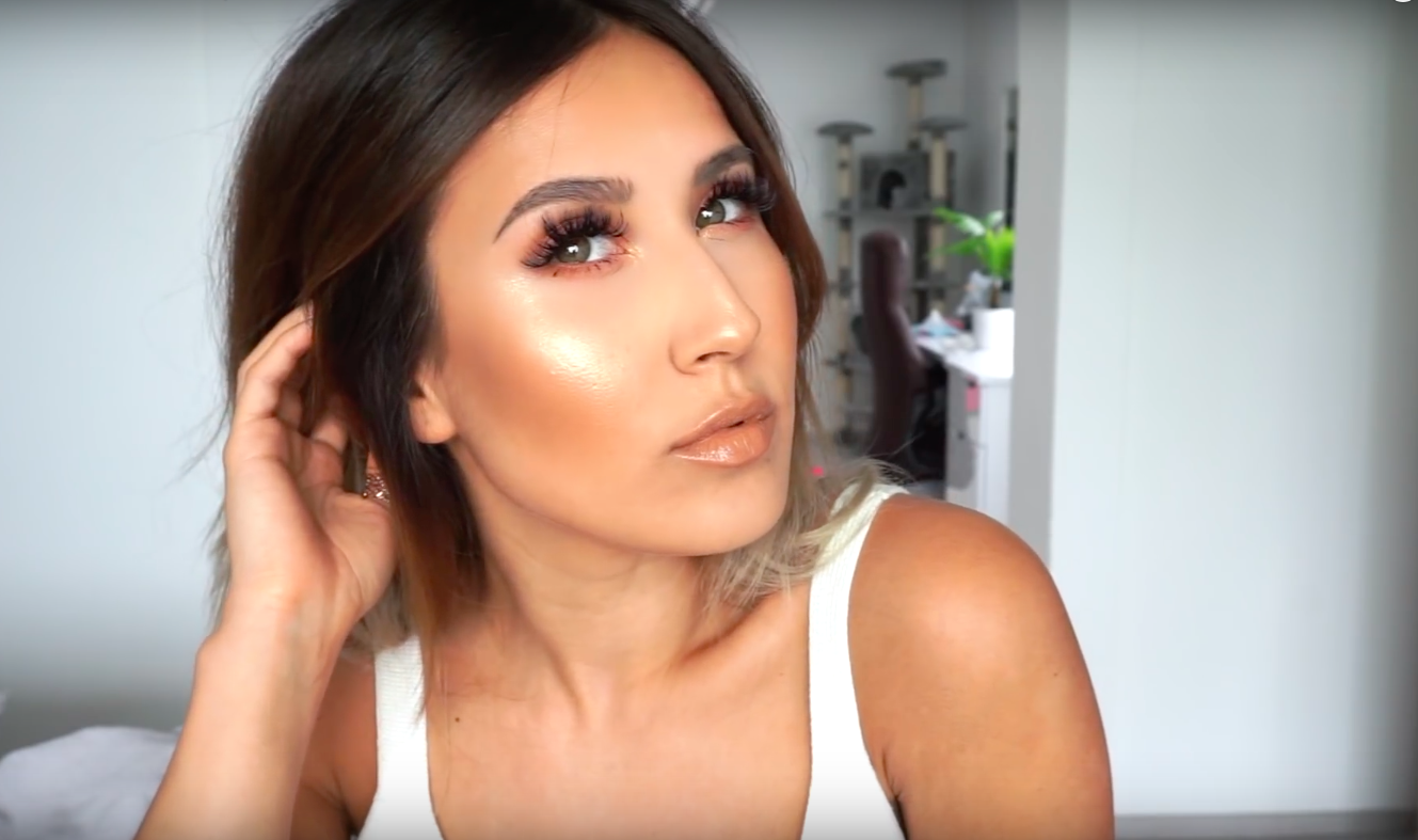 SCHANNALOVES | Extra Glowy Foundation Routine